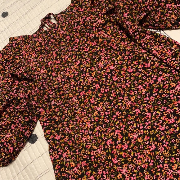 Floral shift dress - Picture 3 of 3